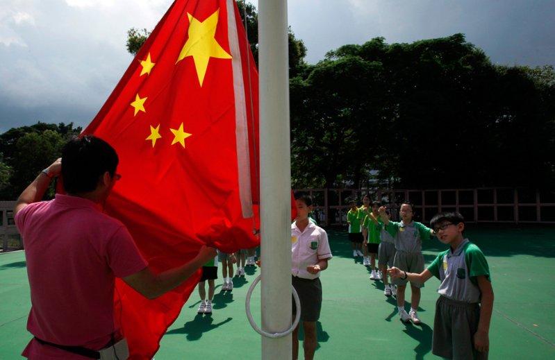 韦世豪：只有国足在原地踏步